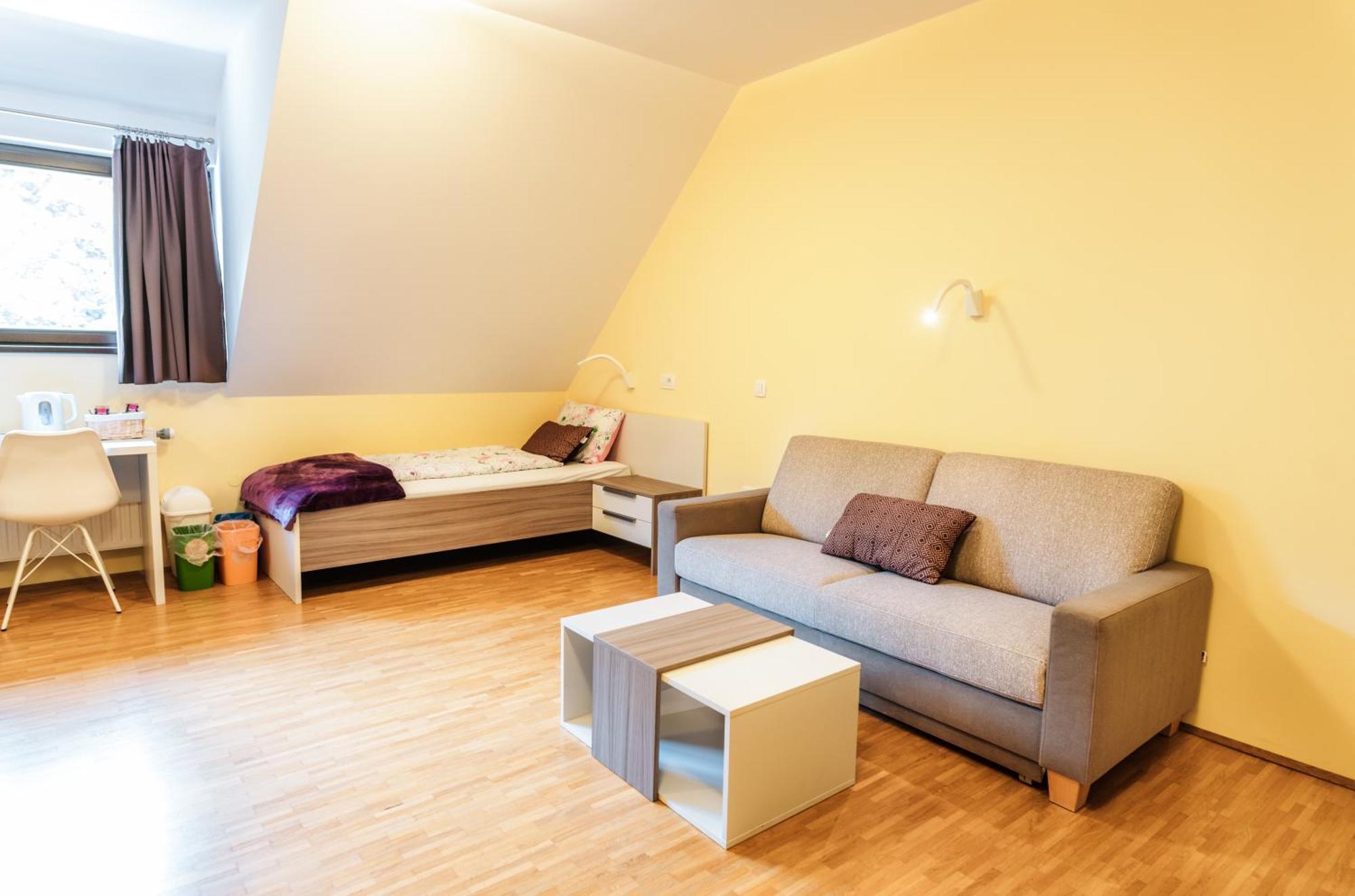 Dvorec Trebnik - Sobe Slovenske Konjice Bagian luar foto