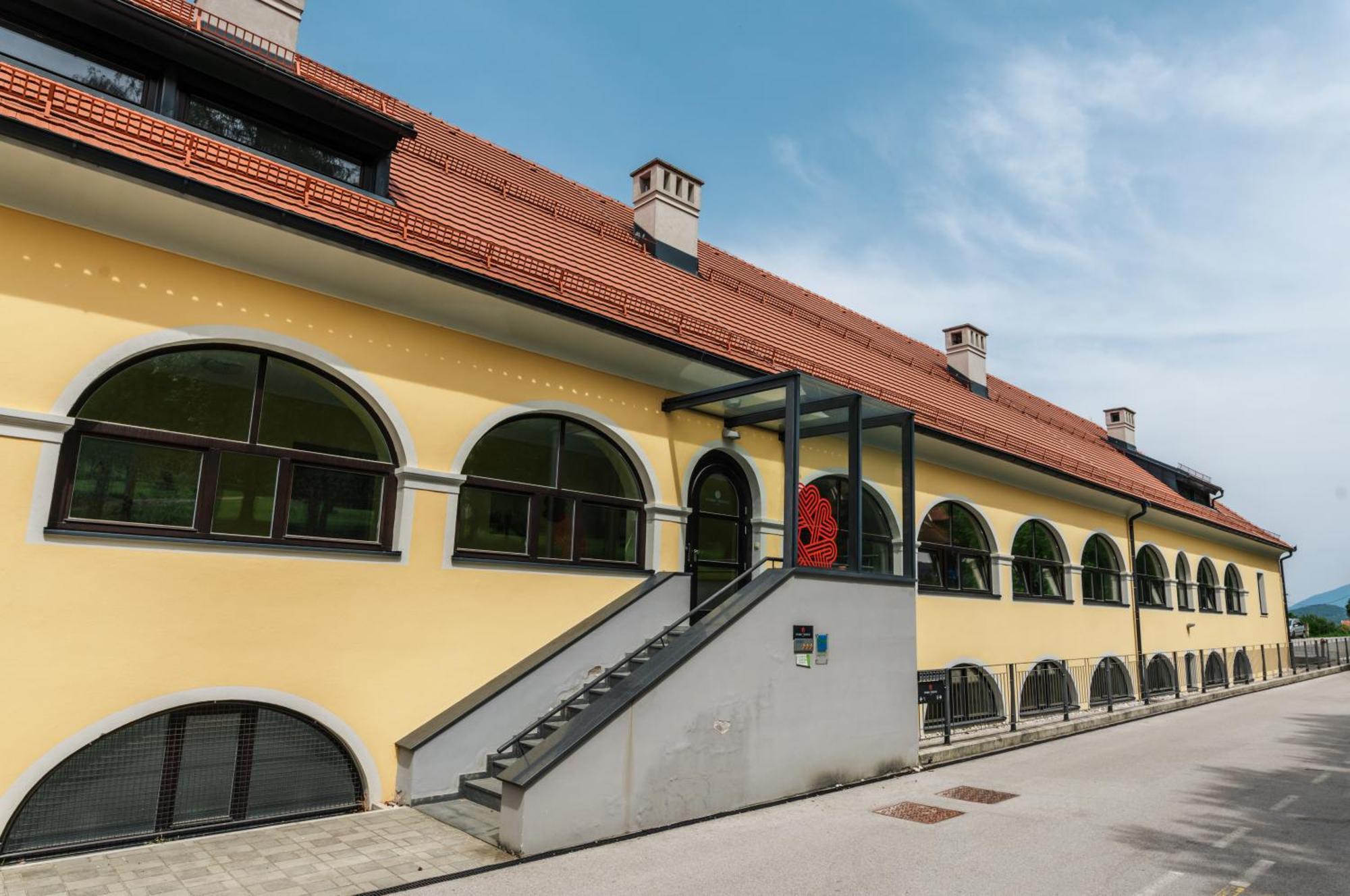 Dvorec Trebnik - Sobe Slovenske Konjice Bagian luar foto